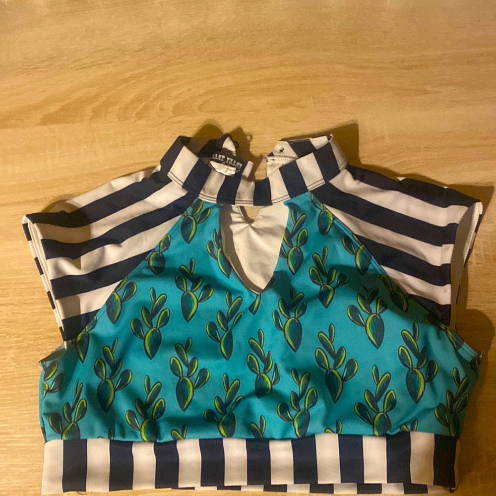 I am selling a swimming suit top
